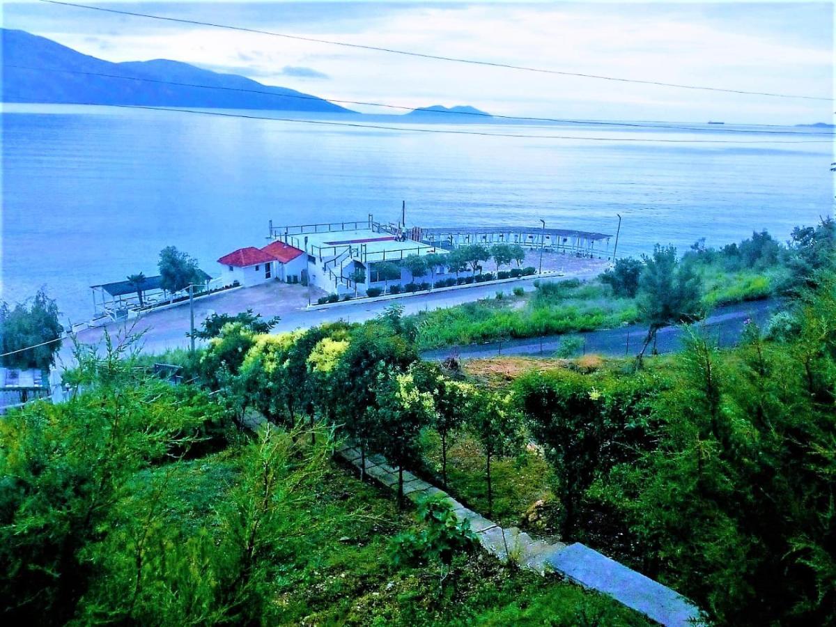 Ramo'S Green Beachside Retreat - Cozy 2 Bedroom Home Vlore Bagian luar foto